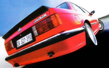 BMW 333i.